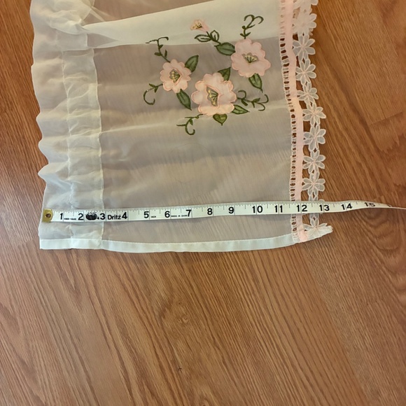 Vintage Curtains 8 Panels 3 Valences Ivory w/Peach and Green Flowers Poly EUC - Picture 9 of 10